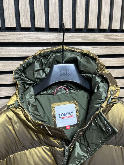Tommy Hilfiger : New York Down Hooded- 80% пух  размер XS/S Оригинал