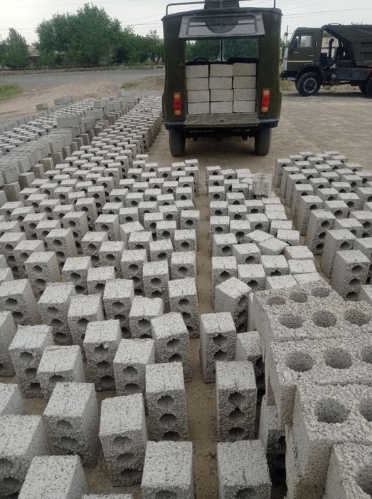 Uaz (УАЗ) 469 srochna sotiladi