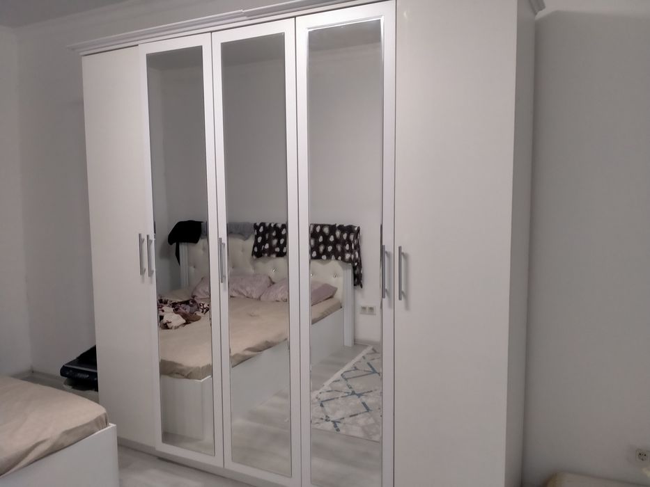 Продам шкаф срочно