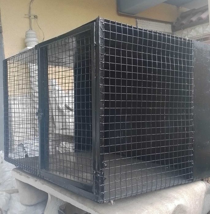 Предлагам метална транспортна клетка за кучета