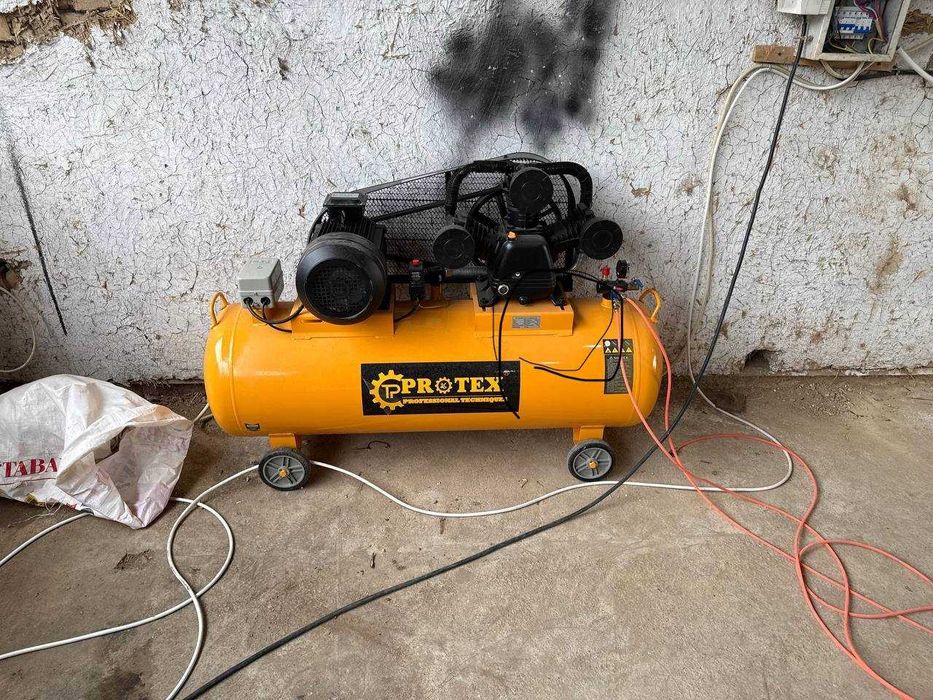 Компрессор сотилади