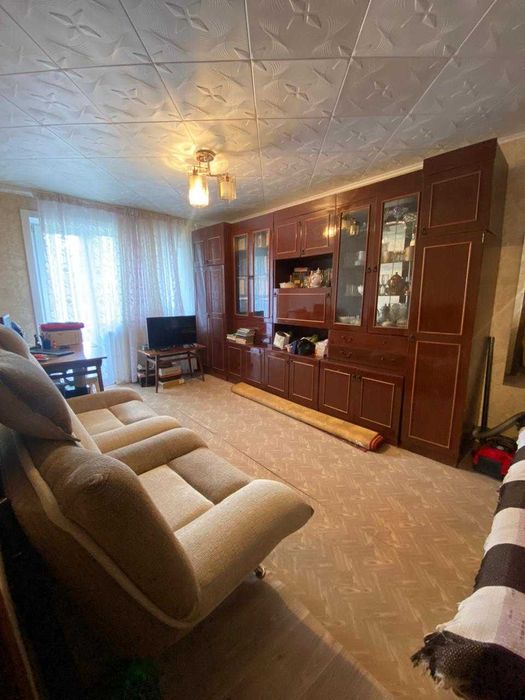 Продам 2-х комн район Скифа