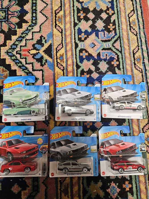 Hot wheels premium, mainline