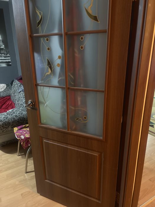 Продам двери межкомнатные