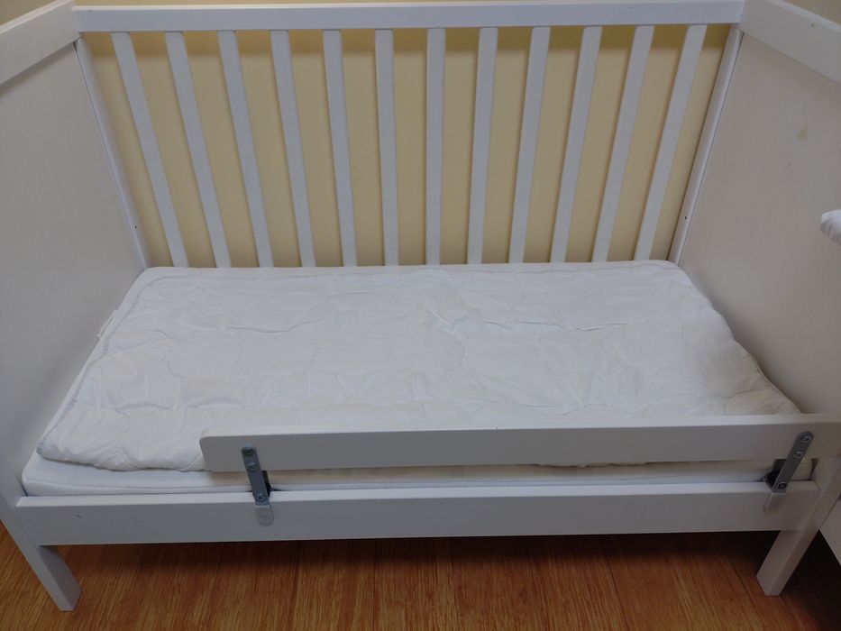 Олекотени завивки за детско креватче Lenast - Ikea и Чиполино