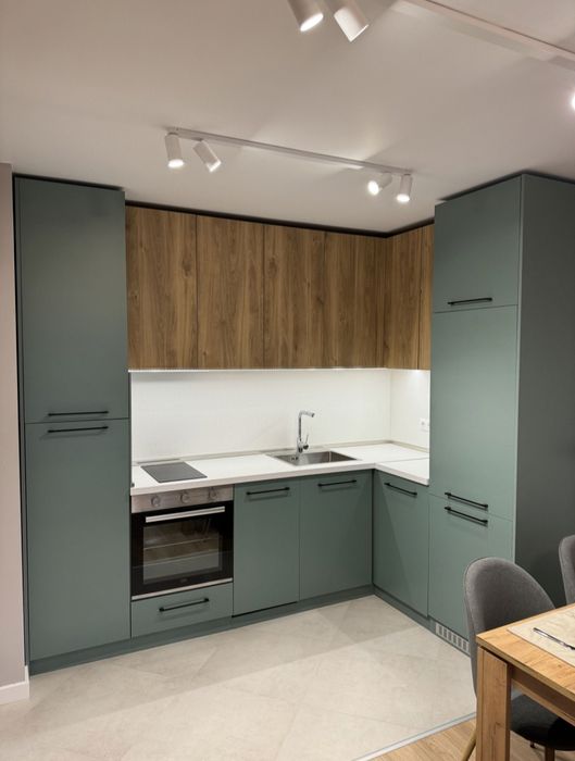 Дава се под наем Двустаен апартамент в София, Манастирски ливади - 75 кв.м за 688.5 € - Снимка #1