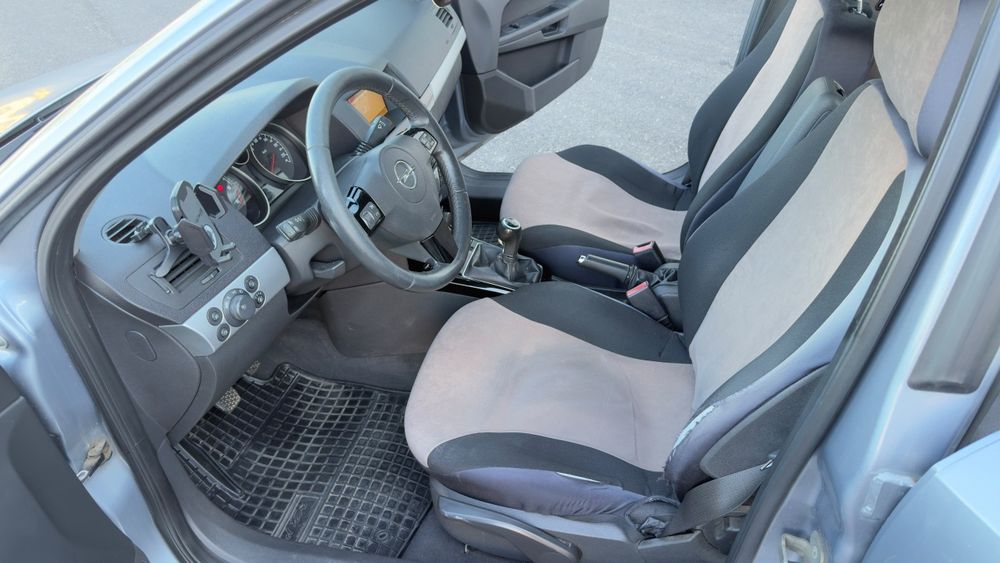 Vând Opel Astra H 2010