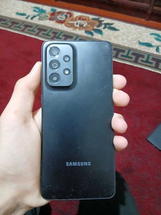 Samsung a33 5g..