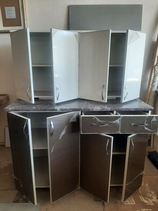 Кухонный гарнитур. Новый