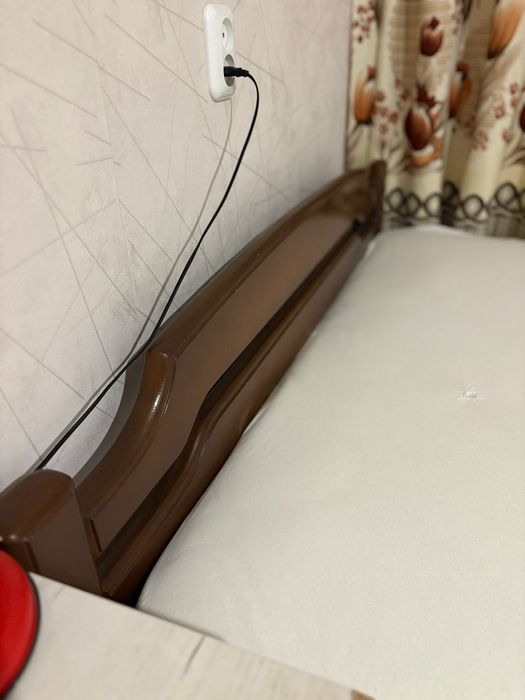 Продам кровать , полуторка