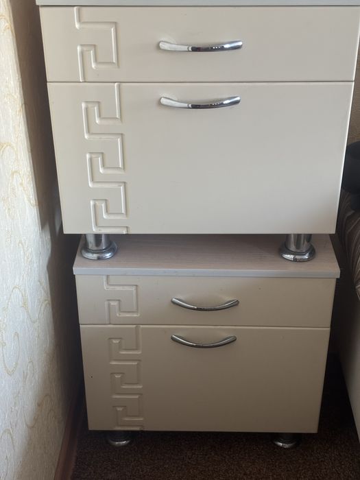 Продам спальный гарнитур.