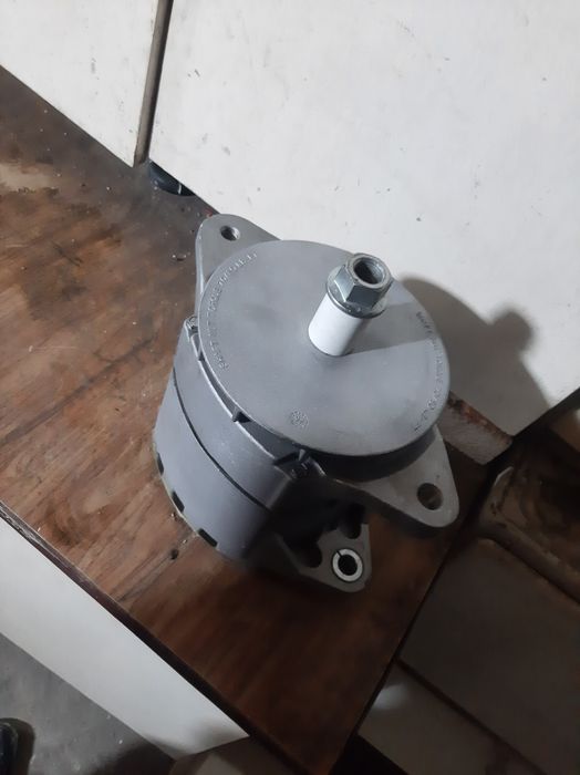 Генератор на бульдозер новый