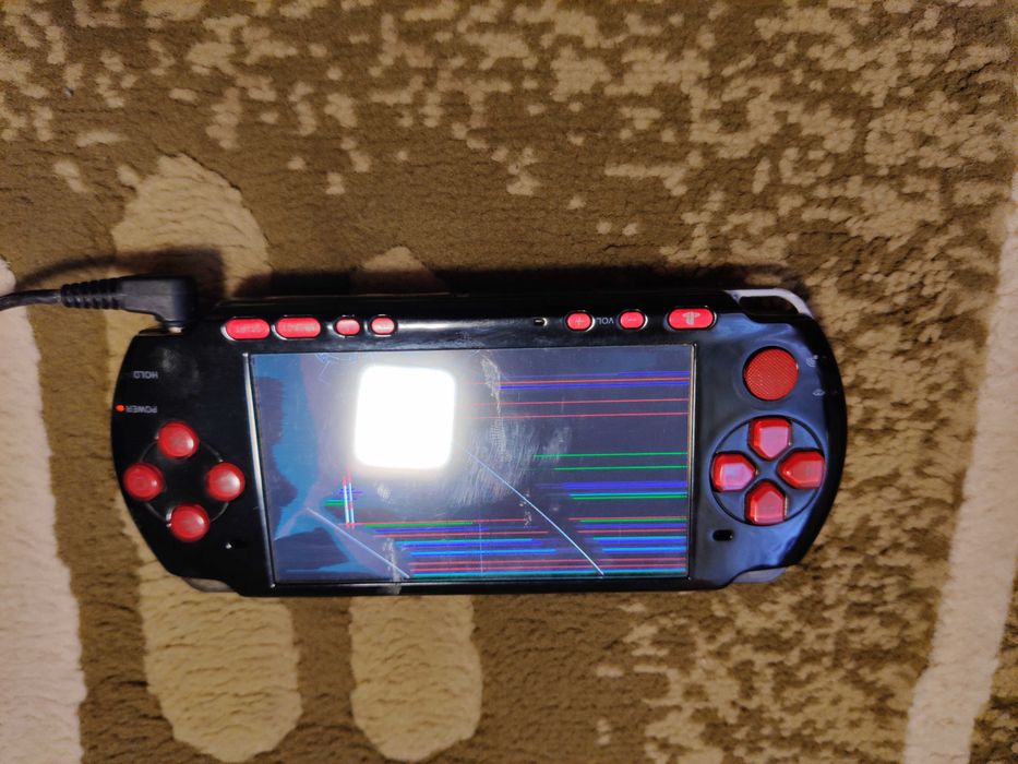 PSP-3000 Crimson Red – pentru reparație sau piese