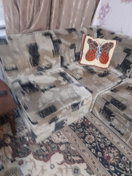 Диван для гостиной