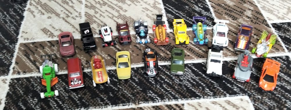 Машинки железные