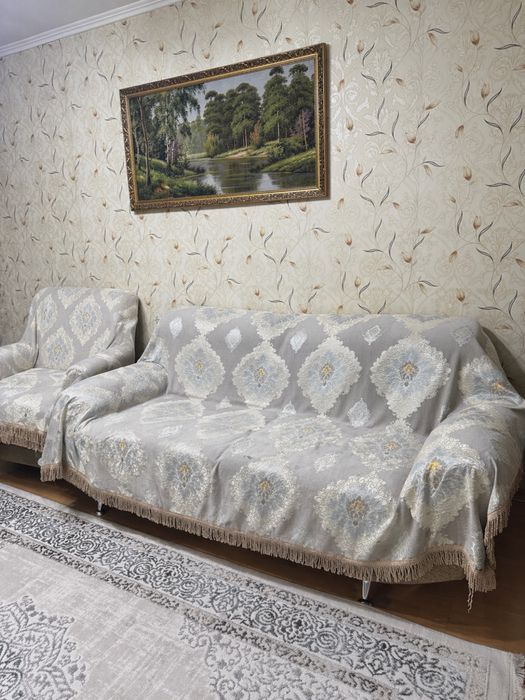 Отдам диван и кресло даром