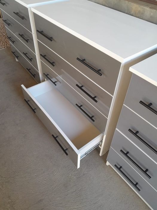 Комод В отличном качестве,срочно