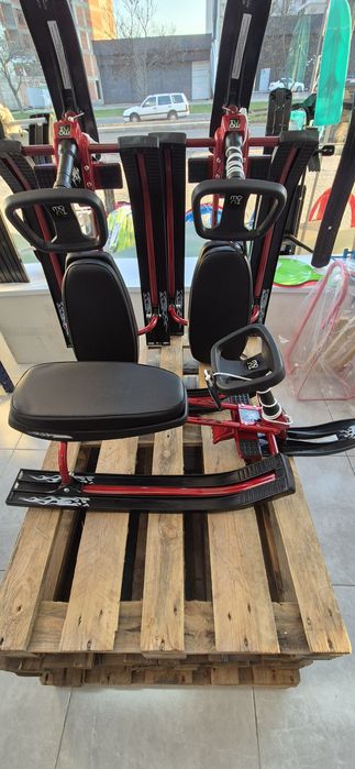 Шейна Снежко ( Чук и Гек) червена и синя