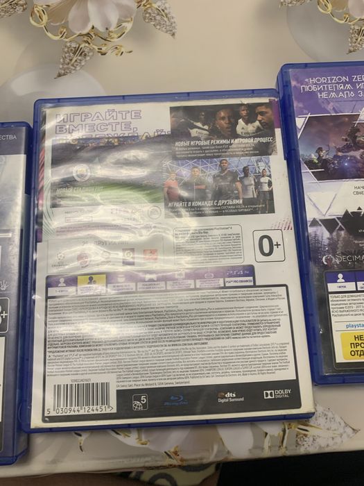 Игры на PS4 состояние хорошее
