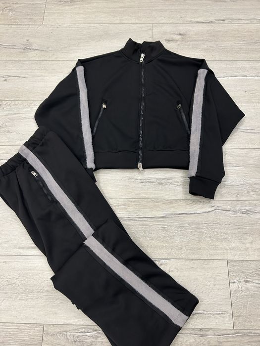 Дамски ватиран екип на Спидуей носено е един път