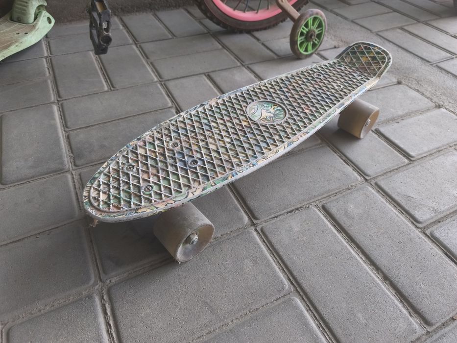 Великии продам самокат