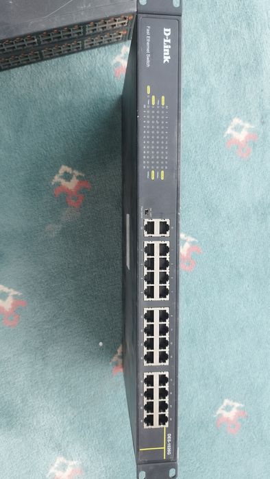 Продам коммутатор свич