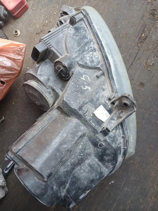 Фара Фольксваген Гольф5