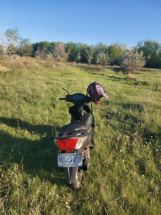 Продам скутер M12