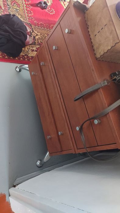 Продам спальный гарнитур