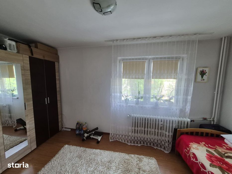Semidecomandat, et. 2/4, 37 mp , Valea Roșie - Complex Dacia