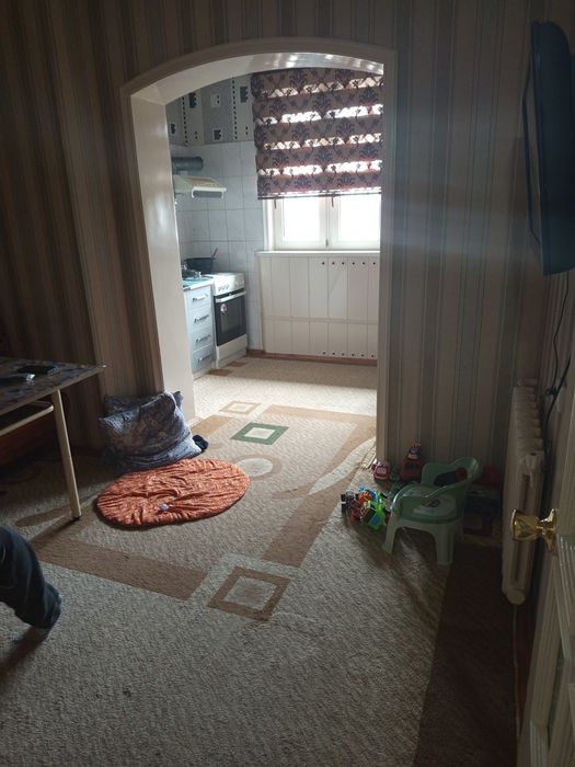 4 etajli domni 4 etajli. 3 xonali uy