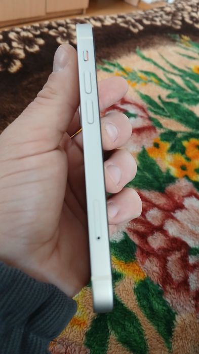 Продам Iphone 12 mini