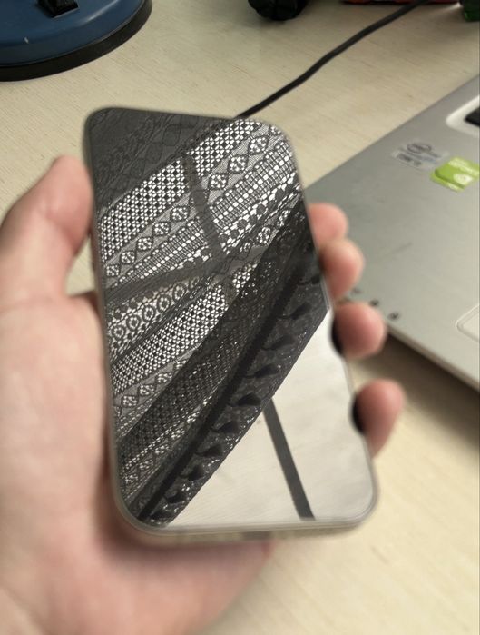 Продам Iphone 15 pro 256 gb