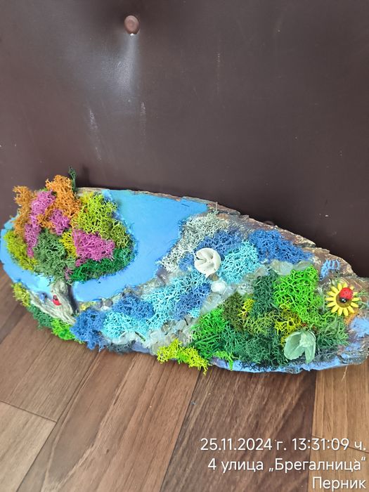 Декорации от жив скандинавски мъх и сапунени рози