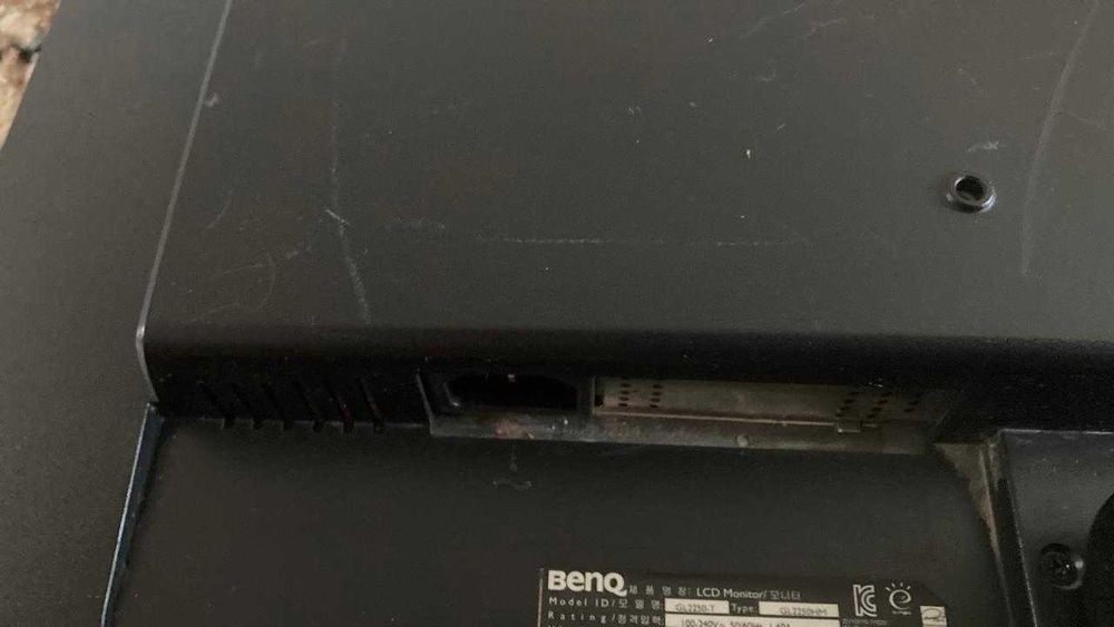 Монитор BenQ Full HD
