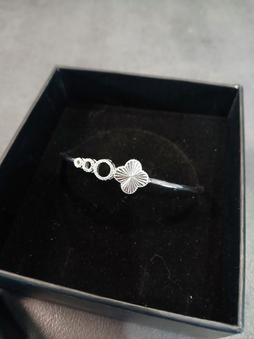 Сребърна гривна Детелинки