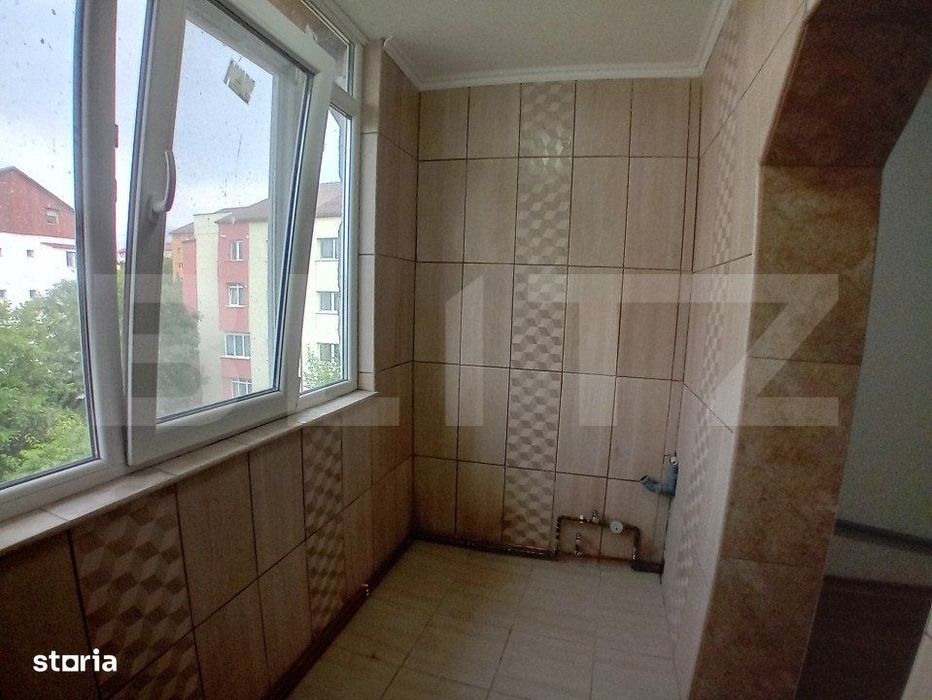 Apartament renovat cu 2 camere decomandate si garaj in Dumbrava Nord Z