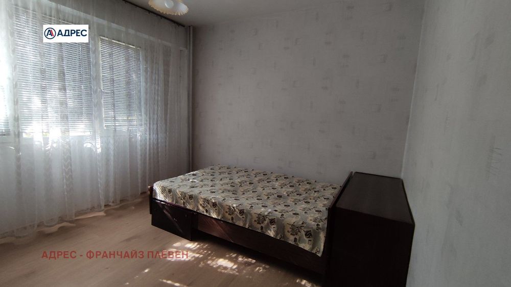 Дава се под наем Двустаен апартамент в Плевен, Дружба 2 - 56 кв.м за 256 € - Снимка #1