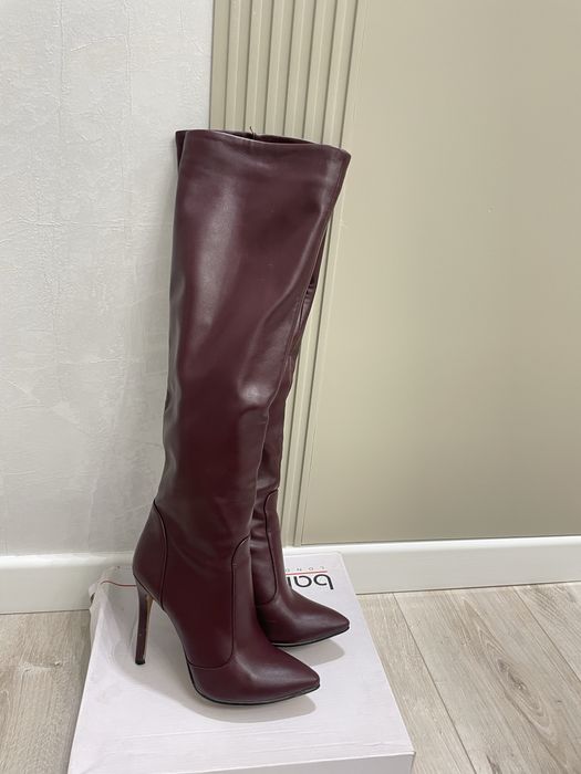 Продам сапоги которые собирают комплименты