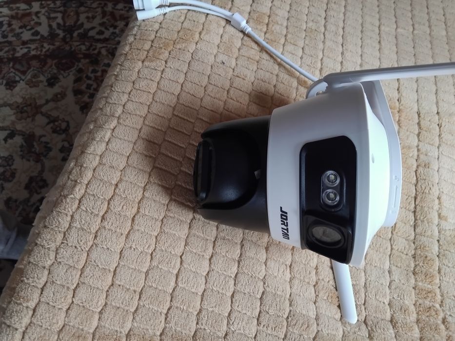 Vând camera de supraveghere video