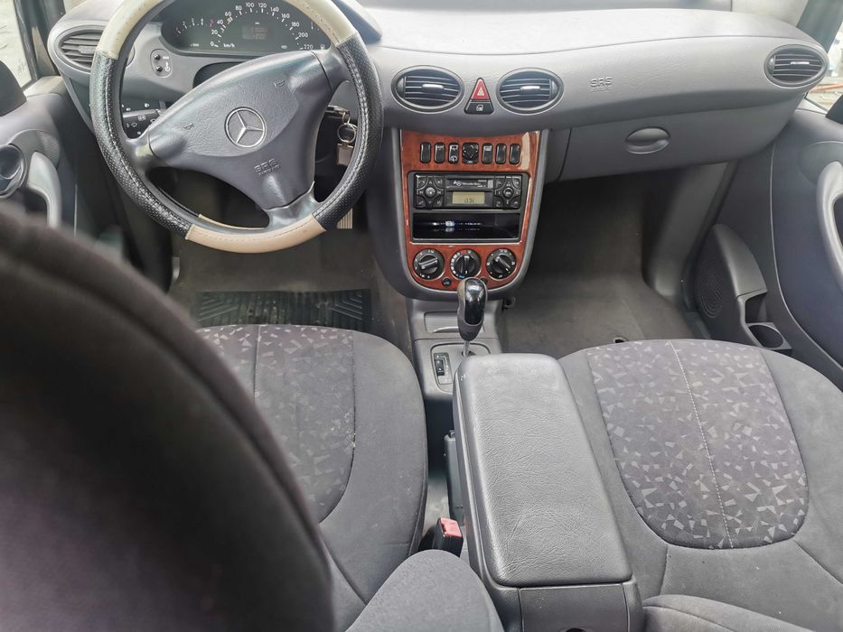 dezmembrez Mercedes A class w168/capota w168/ faruri w168/ usa fata