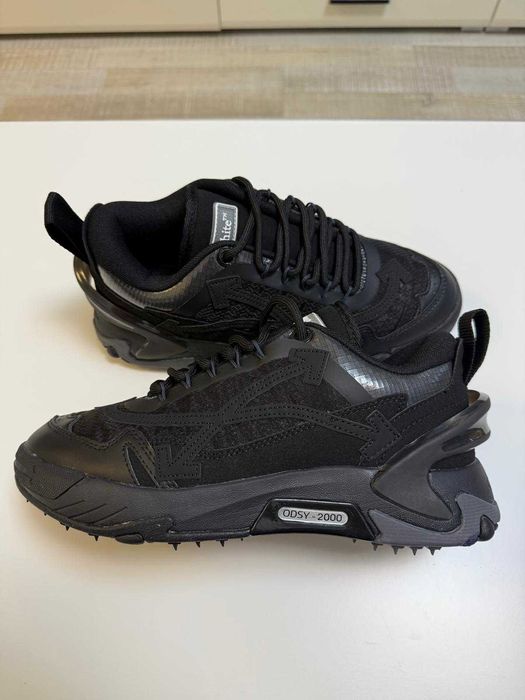 Adidasi Off White Odsy 2000