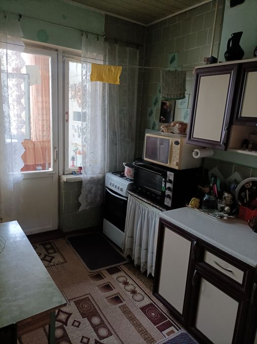Продается 2х комнатная квартира 9 микрорайон