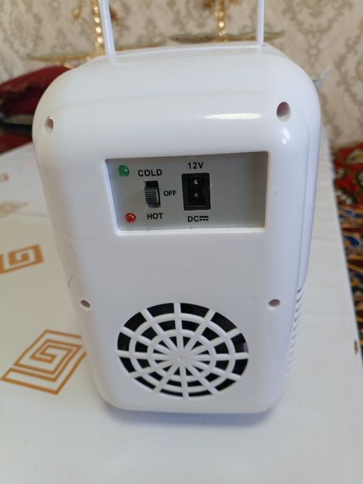 Продаю автомобильный холодильник