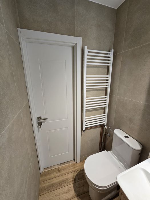 Apartament renovat complet, vedere deosebită