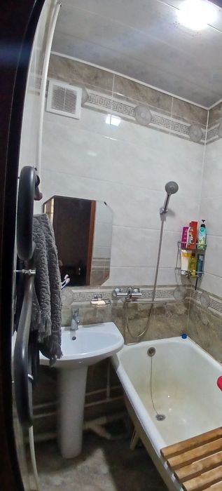 Kvartira sotiladi 2xonali