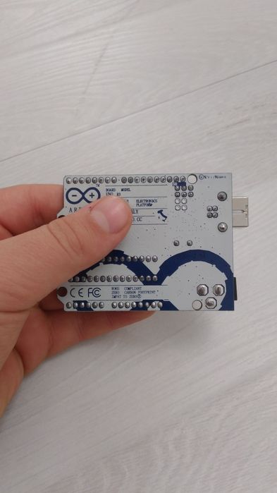 Arduino Uno R4 .