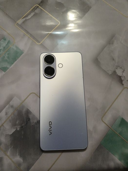 Обменяю телефон Vivo V60 Lite