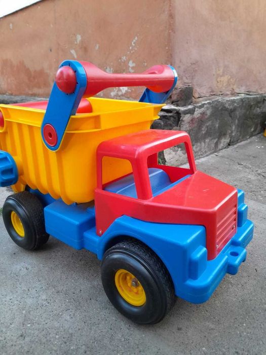 детский самосвал