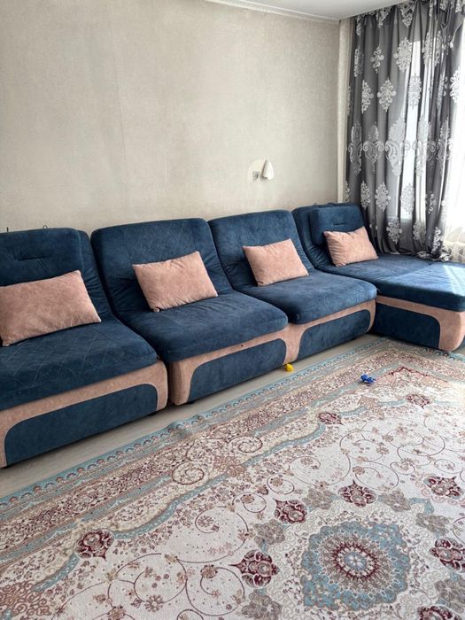 Продам б/у диван
